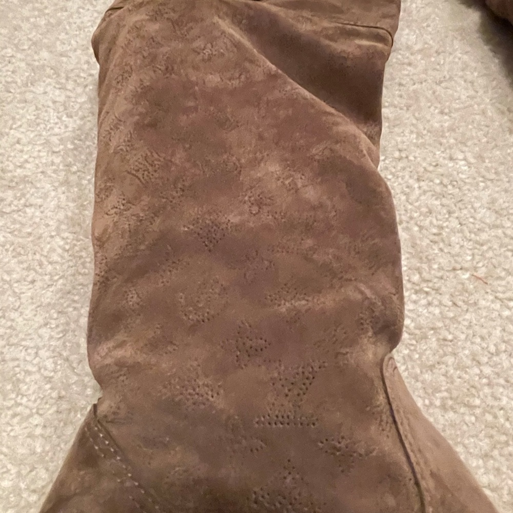 Louis Vuitton Tan Perforated Emblem Suede Boots - Picture 13 of 16
